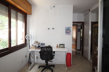 Apartamento à venda com 184m², 4 quartos e 2 vagasQuarto 2