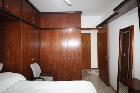 Apartamento à venda com 184m², 4 quartos e 2 vagasSuíte 1