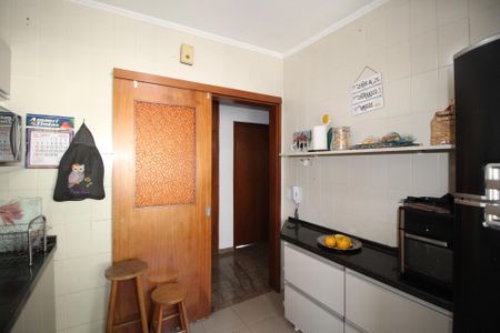 Apartamento à venda com 184m², 4 quartos e 2 vagasCozinha