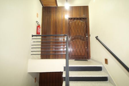 Apartamento à venda com 184m², 4 quartos e 2 vagasCorredor