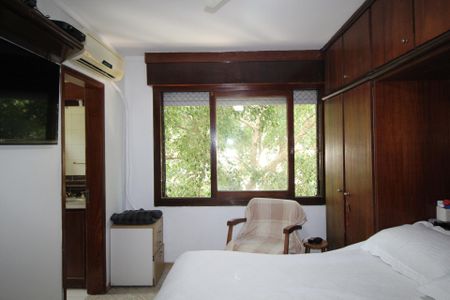 Apartamento à venda com 184m², 4 quartos e 2 vagasSuíte 1