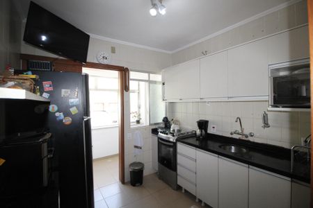 Apartamento à venda com 184m², 4 quartos e 2 vagasCozinha