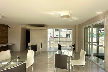 Apartamento à venda com 69m², 1 quarto e 1 vaga