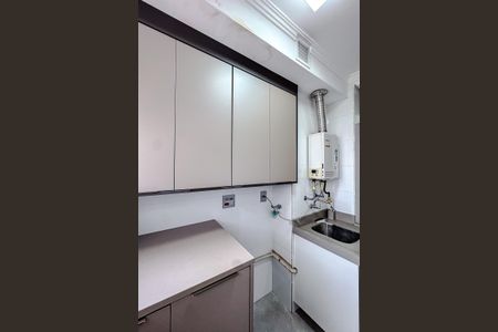Apartamento à venda com 98m², 3 quartos e 2 vagas Apartamento à venda com 98m², 3 quartos e 2 vagasÁrea de Serviço