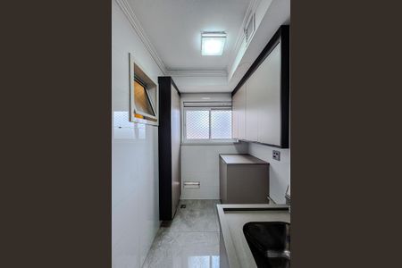 Apartamento à venda com 98m², 3 quartos e 2 vagas Apartamento à venda com 98m², 3 quartos e 2 vagasÁrea de Serviço