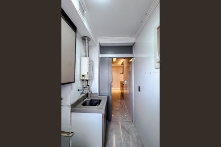 Apartamento à venda com 98m², 3 quartos e 2 vagas Apartamento à venda com 98m², 3 quartos e 2 vagasÁrea de Serviço