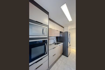 Apartamento à venda com 98m², 3 quartos e 2 vagas Apartamento à venda com 98m², 3 quartos e 2 vagasCozinha
