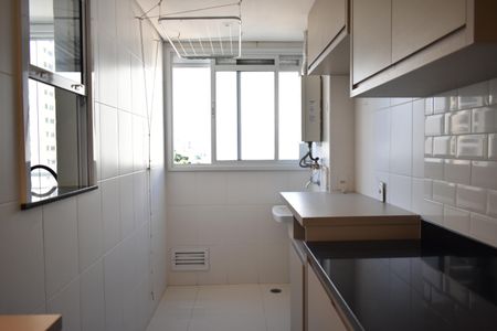 Apartamento à venda com 64m², 2 quartos e 1 vagaÁrea de Serviço
