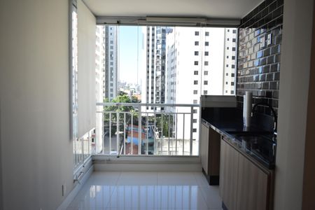 Apartamento à venda com 64m², 2 quartos e 1 vagaSacada