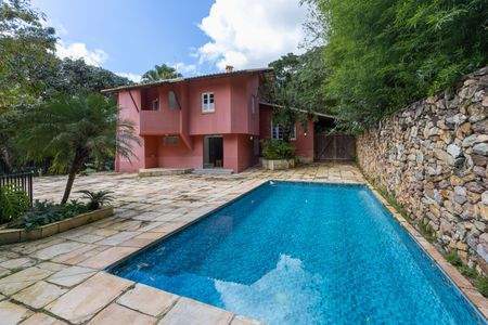 Casa de condomínio para alugar com 300m², 4 quartos e 3 vagasPiscina