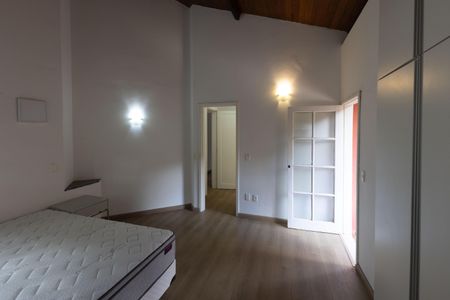 Casa de condomínio para alugar com 300m², 4 quartos e 3 vagasSuíte 1