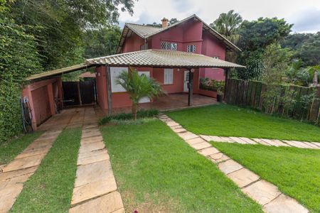 Casa de condomínio para alugar com 300m², 4 quartos e 3 vagasGaragem