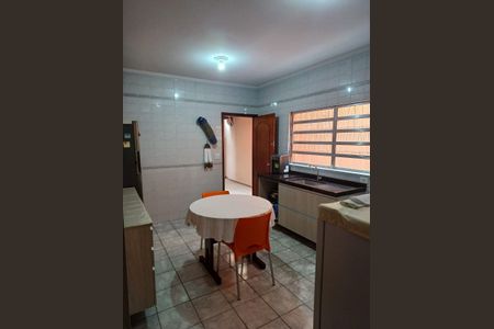 Cozinha de casa à venda com 3 quartos, 110m² em Jardim Santa Cruz (Campo Grande), São Paulo