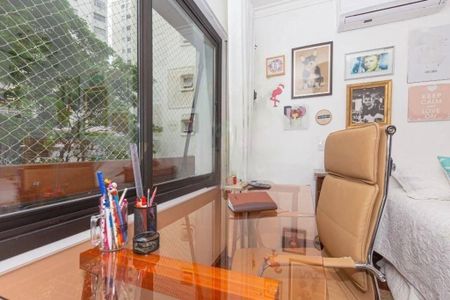 Apartamento à venda com 184m², 3 quartos e 3 vagas