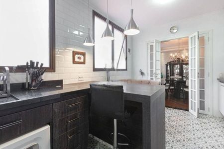 Apartamento à venda com 184m², 3 quartos e 3 vagas