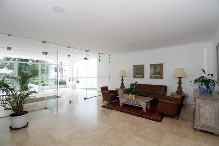 Apartamento para alugar com 112m², 3 quartos e 1 vaga Apartamento para alugar com 112m², 3 quartos e 1 vagaHall Social
