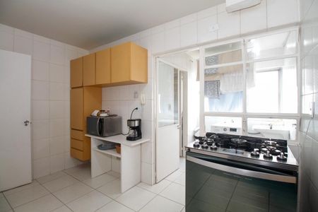 Apartamento para alugar com 112m², 3 quartos e 1 vaga Apartamento para alugar com 112m², 3 quartos e 1 vagaCozinha