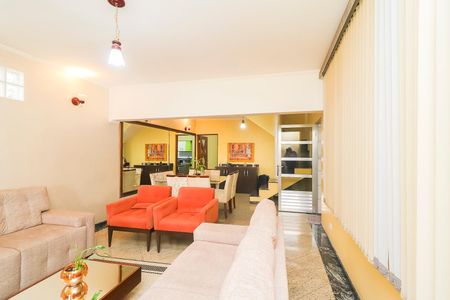 Sala de Estar de casa à venda com 4 quartos, 120m² em Parque Guarani, São Paulo