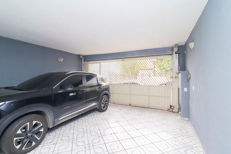 Garagem de casa à venda com 4 quartos, 120m² em Parque Guarani, São Paulo