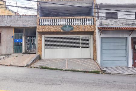 Fachada de casa à venda com 4 quartos, 120m² em Parque Guarani, São Paulo