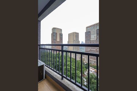 Studio à venda com 28m², 1 quarto e sem vaga Studio à venda com 28m², 1 quarto e sem vagaVaranda do Studio