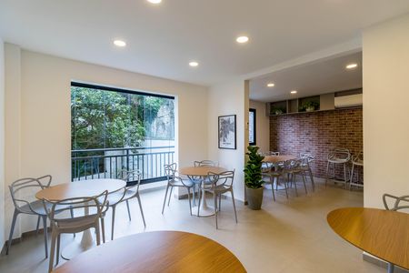 Studio à venda com 28m², 1 quarto e sem vaga Studio à venda com 28m², 1 quarto e sem vagaÁrea comum