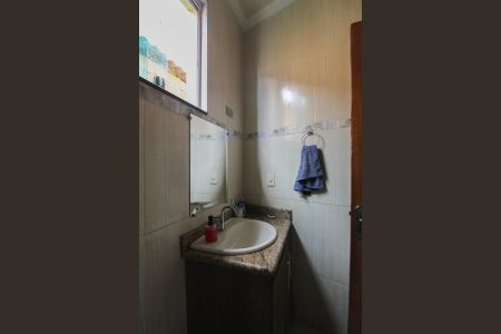 Casa para alugar com 144m², 3 quartos e 2 vagas Casa para alugar com 144m², 3 quartos e 2 vagasBanheiro Social