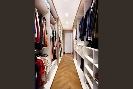 Apartamento à venda com 164m², 3 quartos e 3 vagascloset