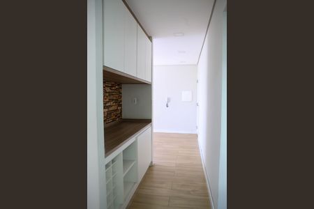 Apartamento para alugar com 58m², 2 quartos e 1 vaga Apartamento para alugar com 58m², 2 quartos e 1 vagaÁrmário Corredor