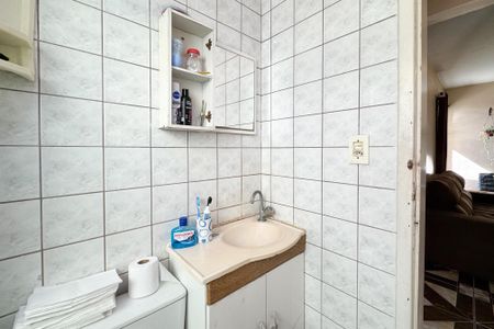 Apartamento à venda com 72m², 2 quartos e 1 vagaBanheiro Social