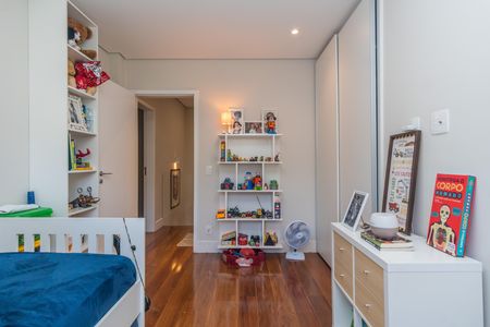 Casa à venda com 720m², 8 quartos e 4 vagas