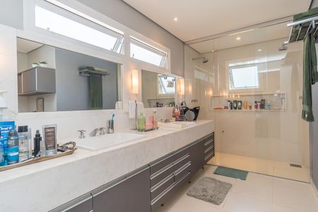 Casa à venda com 720m², 8 quartos e 4 vagas
