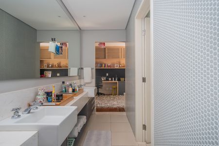 Casa à venda com 720m², 8 quartos e 4 vagas