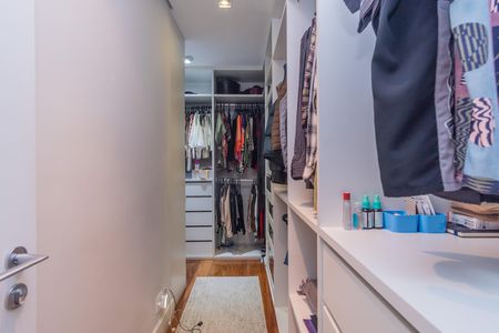 Casa à venda com 720m², 8 quartos e 4 vagas