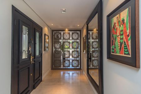 Casa à venda com 720m², 8 quartos e 4 vagas