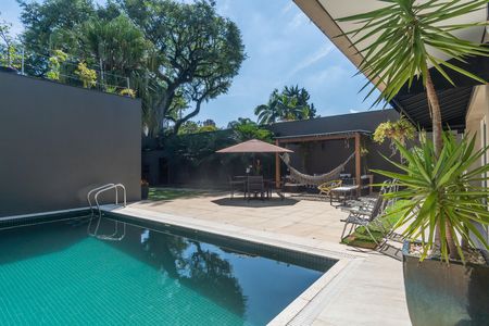 Casa à venda com 720m², 8 quartos e 4 vagas