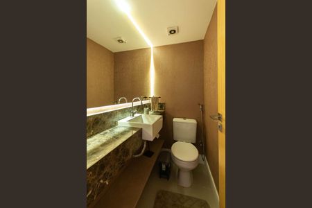 Apartamento para alugar com 115m², 3 quartos e sem vagaLavabo