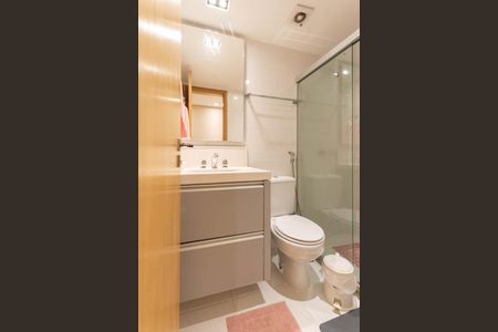 Apartamento para alugar com 115m², 3 quartos e sem vagaBanheiro