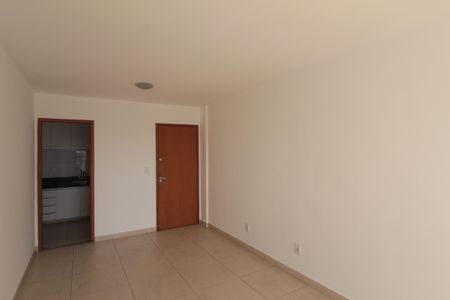 Apartamento para alugar com 100m², 3 quartos e 2 vagasSala