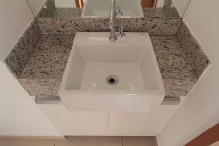 Apartamento para alugar com 100m², 3 quartos e 2 vagasBanheiro Social