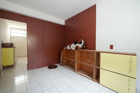 Casa à venda com 105m², 4 quartos e 2 vagasQuarto Casa 1