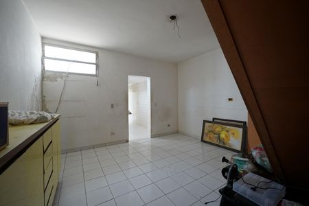 Casa à venda com 105m², 4 quartos e 2 vagasSala Casa 1