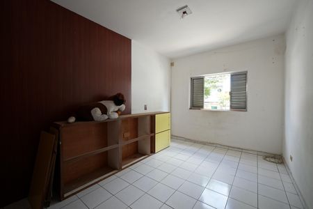 Casa à venda com 105m², 4 quartos e 2 vagasQuarto Casa 1