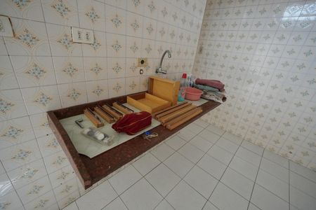 Casa à venda com 105m², 4 quartos e 2 vagasCozinha Casa 1