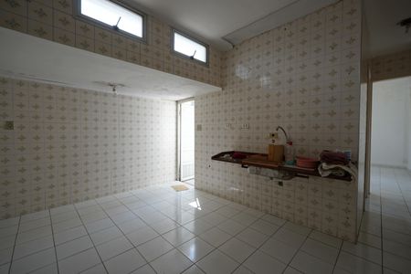 Casa à venda com 105m², 4 quartos e 2 vagasCozinha Casa 1