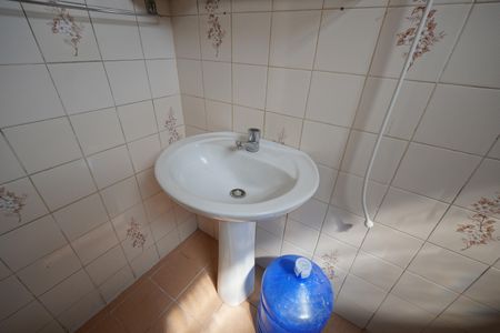 Casa à venda com 105m², 4 quartos e 2 vagasBanheiro Casa 1