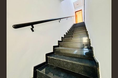 Casa à venda com 6 quartos, 200m² em Vila Lais, São Paulo