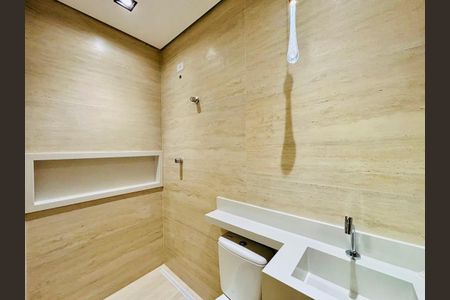 Casa à venda com 6 quartos, 200m² em Vila Lais, São Paulo