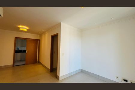 Apartamento à venda com 2 quartos, 77m² em Vila Itapura, Campinas