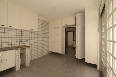 Casa para alugar com 255m², 3 quartos e 3 vagasÁrea de Serviço